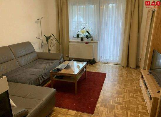 Wohnzimmer (dezent mit KI bearbeitet)