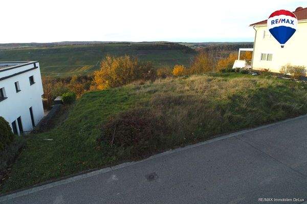 RE/MAX Immobilien DeLux Grundstück Wincheringen