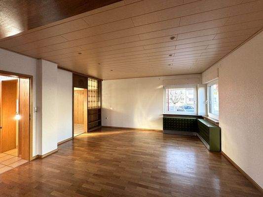 Helles Esszimmer (2)