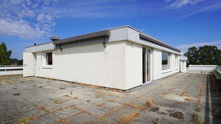 ...und der Dachterrasse... 