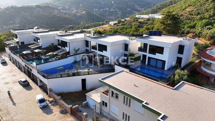 Stylish Villa in a Peaceful Location in Oba Alanya