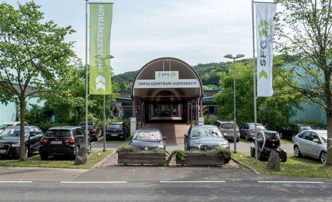 AUERSBACH-SFG-DSC06484 - klein.jpg