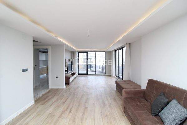 Sea View 4-Bedroom Apartment in Güzelyalı, Mudanya, Bursa