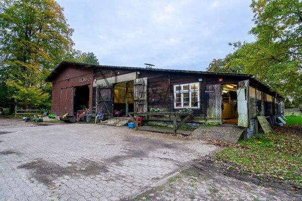 Stall und Scheune