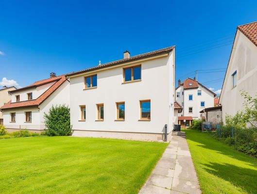 CAM03694G0-PR0023-STILL001 - (KI generiert)