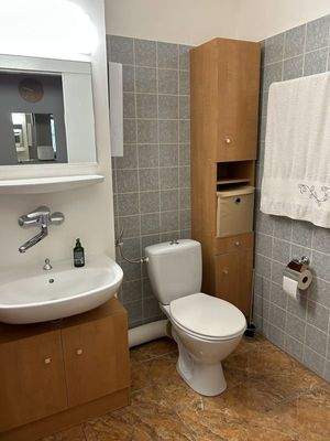 Bad mit elek. Belüftung und ...