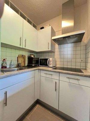 Küche mit Einbauküche