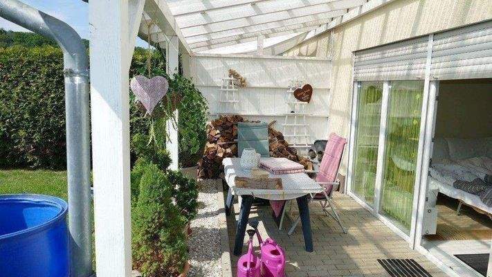 überdachte Terrasse