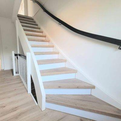 Treppe zum Dachgeschoss 