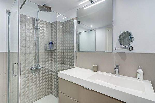 Kreta, Tersanas: Luxusvilla mit unschlagbarer Aussicht in ruhiger Lage zu verkaufen