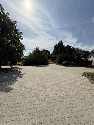 Einfahrt zum Reitstall