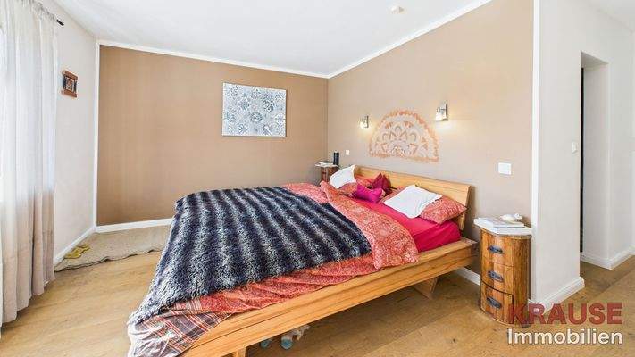 Schlafzimmer EG mit Ankleide