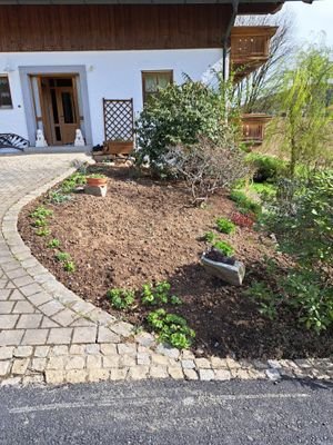 Weg zum Eingangsbereich