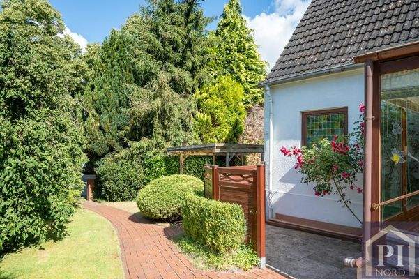 Liebevoll angelegter Vorgarten