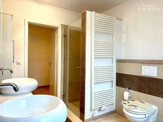 Badezimmer Ansicht 2