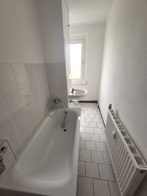 Badezimmer mit Wanne