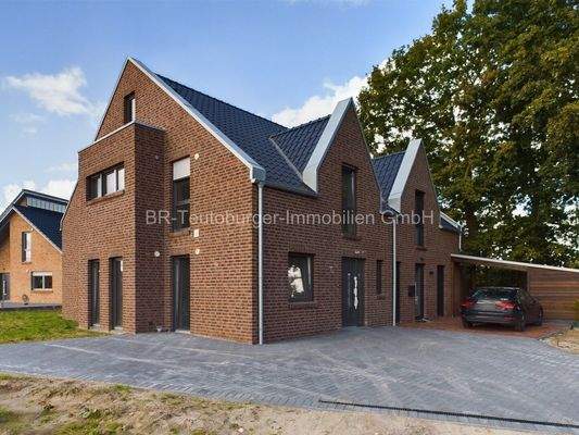 774f8df5-c4ca-444f-b136-330f27f332f8