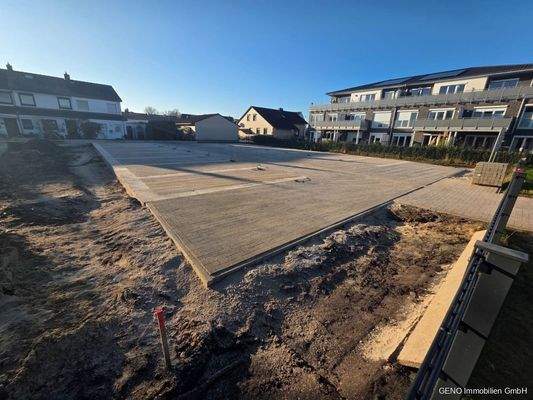 66d98dbb-2211-4a08-aaf4-f4450a86e43c (1)