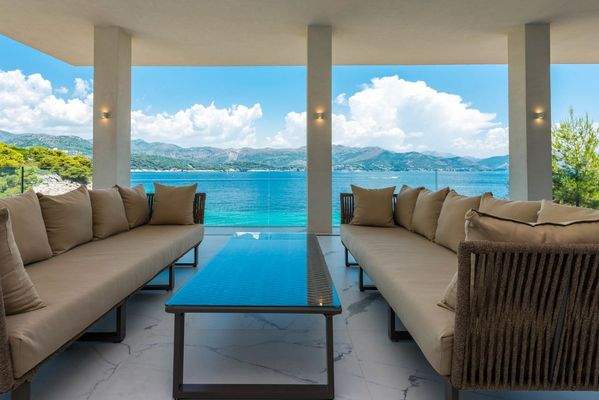 Terrasse mit Meerblick