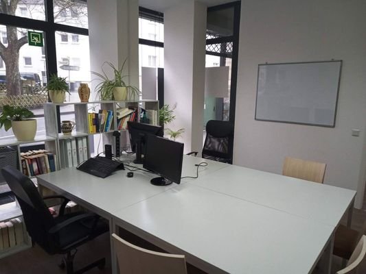 Möbliertes Büro im Coworking Space