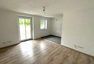 Charmante 2-Zimmer-Wohnung, Terrasse, Stellplatz Neuburg www.immobilien-volners.de  (1) .jpeg