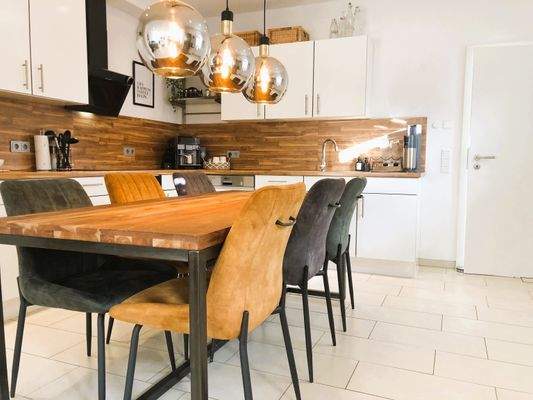 Essbereich mit offener Küche