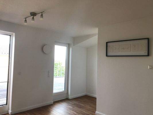 Bux37_Whg. 8_Wohnzimmer 1.JPG