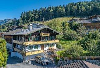 KITZIMMO-Exklusives Bauernhaus mit Freizeitwohnsitz kaufen - Immobilien Jochberg.