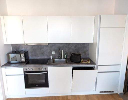 PXL_20250404_061135632-min