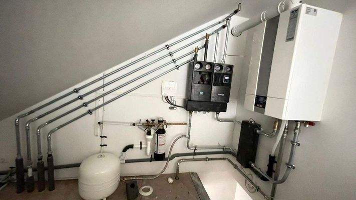 Heizungsanlage separat im DG
