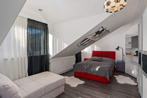 Hauptwohnung Zimmer 2 Dachgeschoss