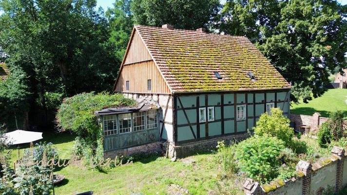 Das Wohnhaus, Blick von Nordosten.jpg