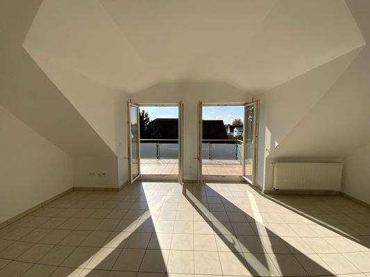 Großzügiges Wohnzimmer…