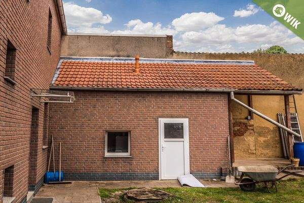 Hauswirtschaftsgebäude...