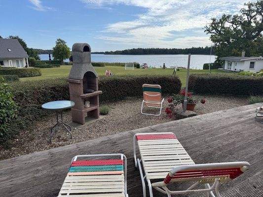 Blick von Ferienhaus 4 zum See