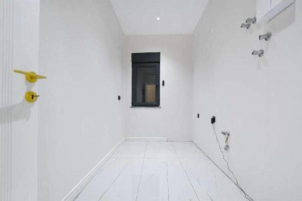 WhatsApp Image 2025-11-28 at 12.20.29 (25).jpeg