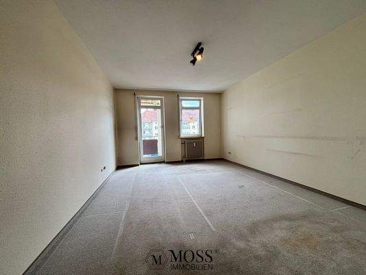 Zimmer mit Balkonzugang nach hinten