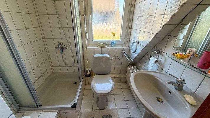 Duschbad im Dachgeschoss
