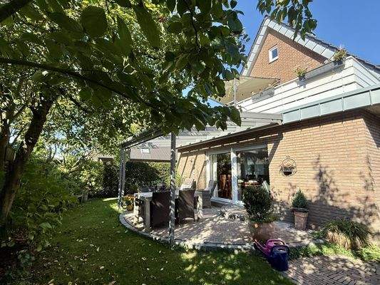 Terrasse und Garten