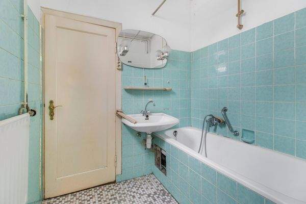 Badezimmer im Erdgeschoss