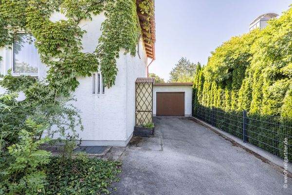 Weiteres Foto vom rückwärtigen Grundstücksteil