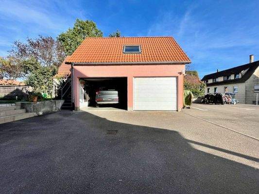 2014-Doppelgarage mit Speicher