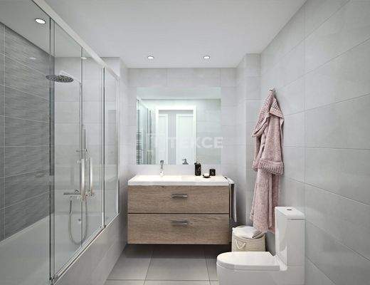 Seafront Apartments with Amazing Views in El Gorg Badalona