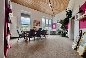 Lichtdurchflutetes Dachgeschoss