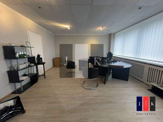 Büro Innenansicht 1