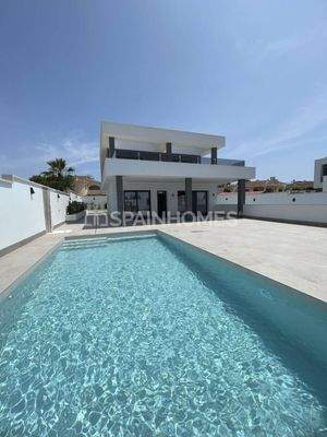 New Houses with Private Pool in Ciudad Quesada