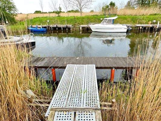 zugehöriger Liegeplatz 