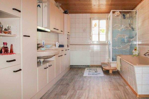 Badezimmer OG Bild 1