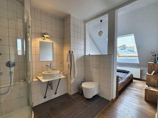 2. Badezimmer Dachgeschoss