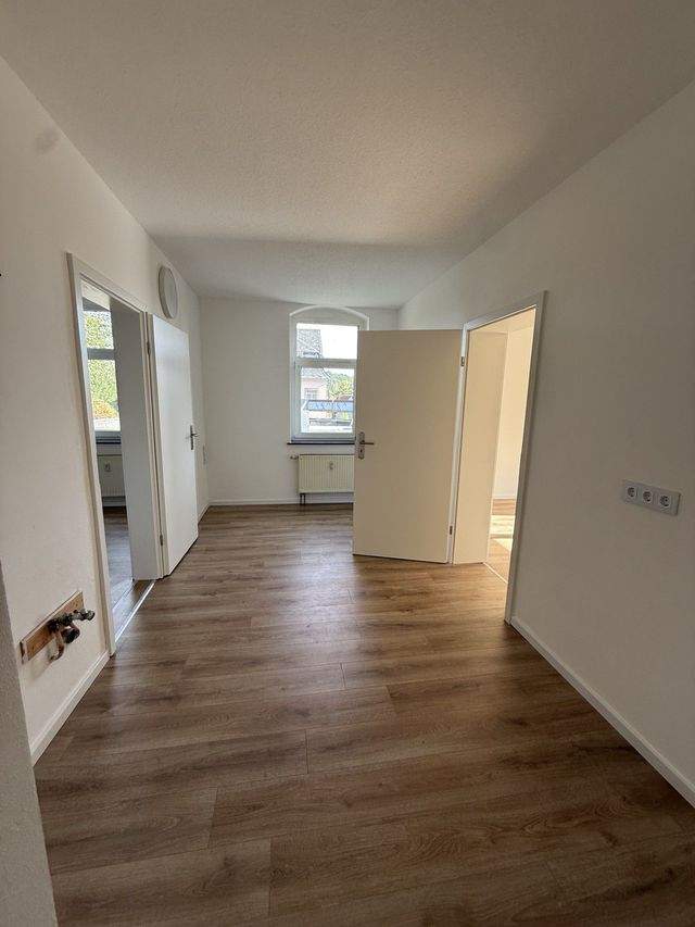 Renovierte helle 3 Raum Wohnung ab sofort zu vermieten - Foto 2